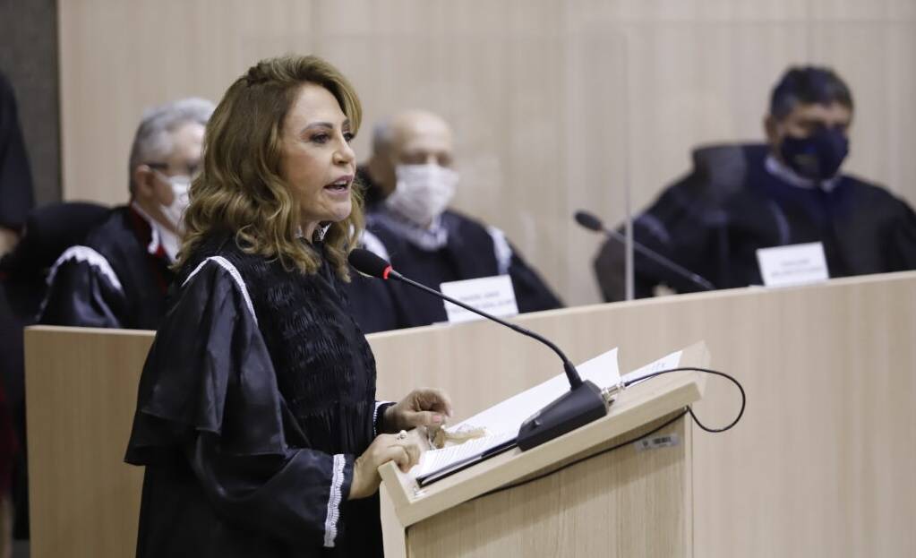 Presidente do Tribunal de Contas do Estado do Piauí, conselheira Lilian Martins